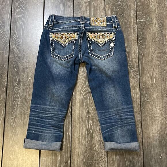 Miss Me Embellished Signature Cuffed Capri Women's Size 24 - Picture 4 of 9